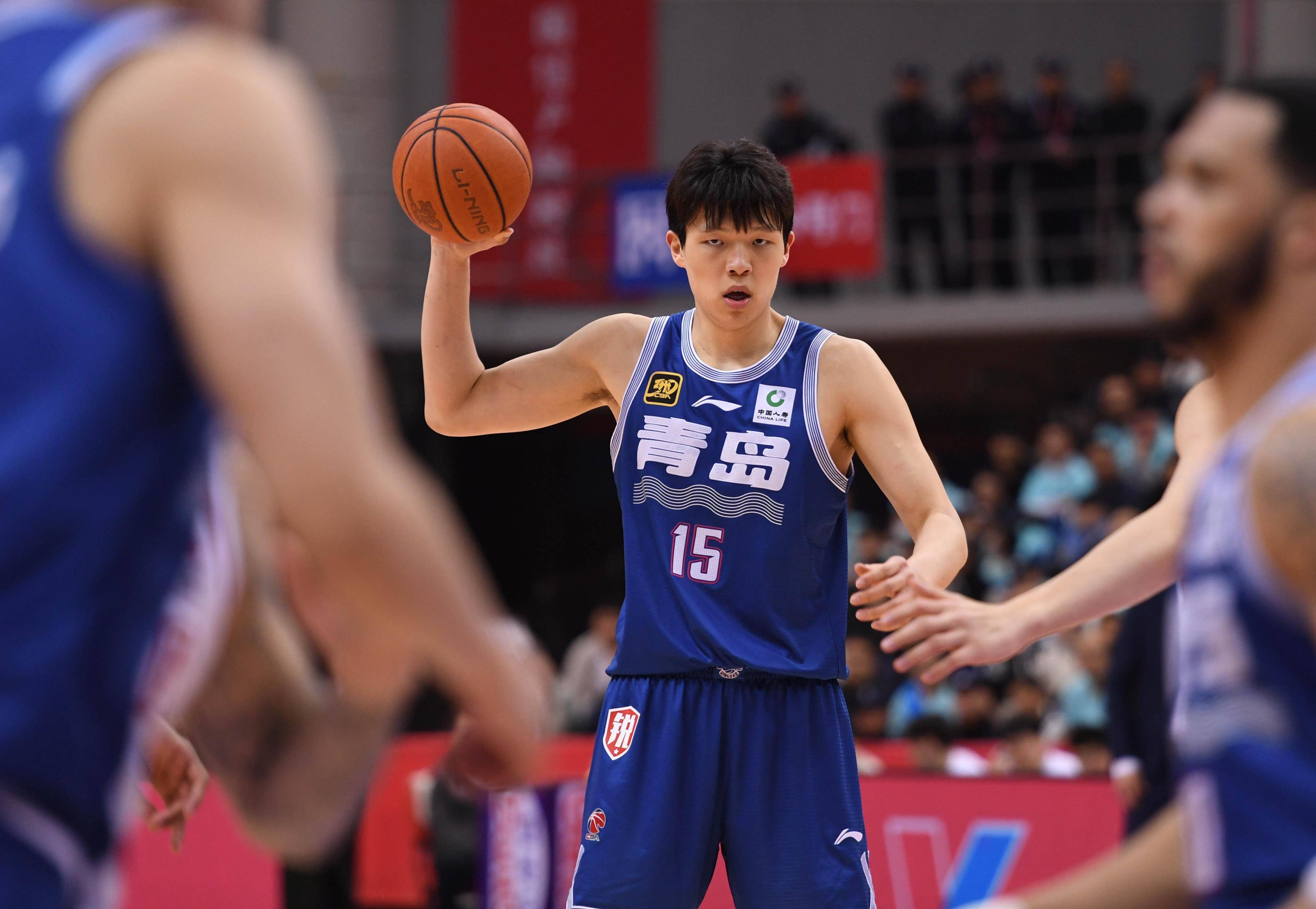 杨瀚森场均10分5板2.3帽屡次贡献惊艳妙传(杨瀚森篮球)